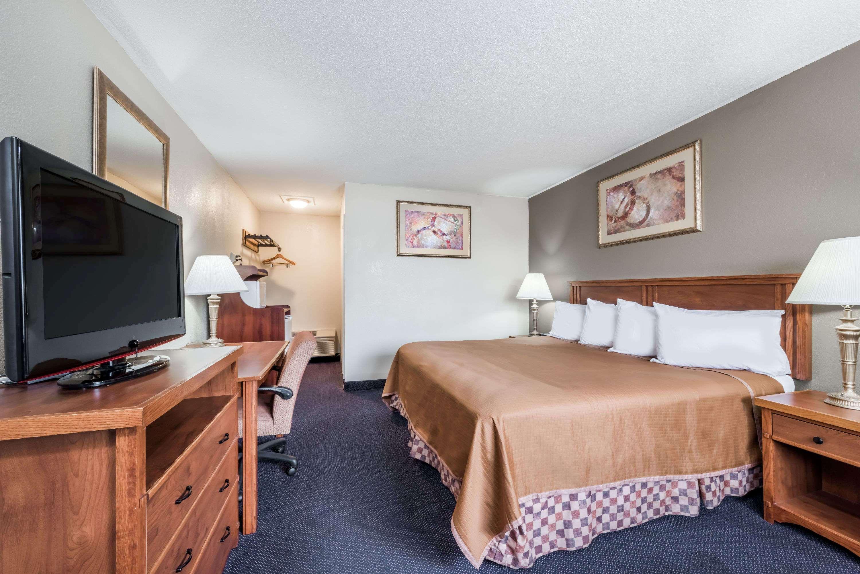 Red Carpet Inn Lancaster Millersville 外观 照片