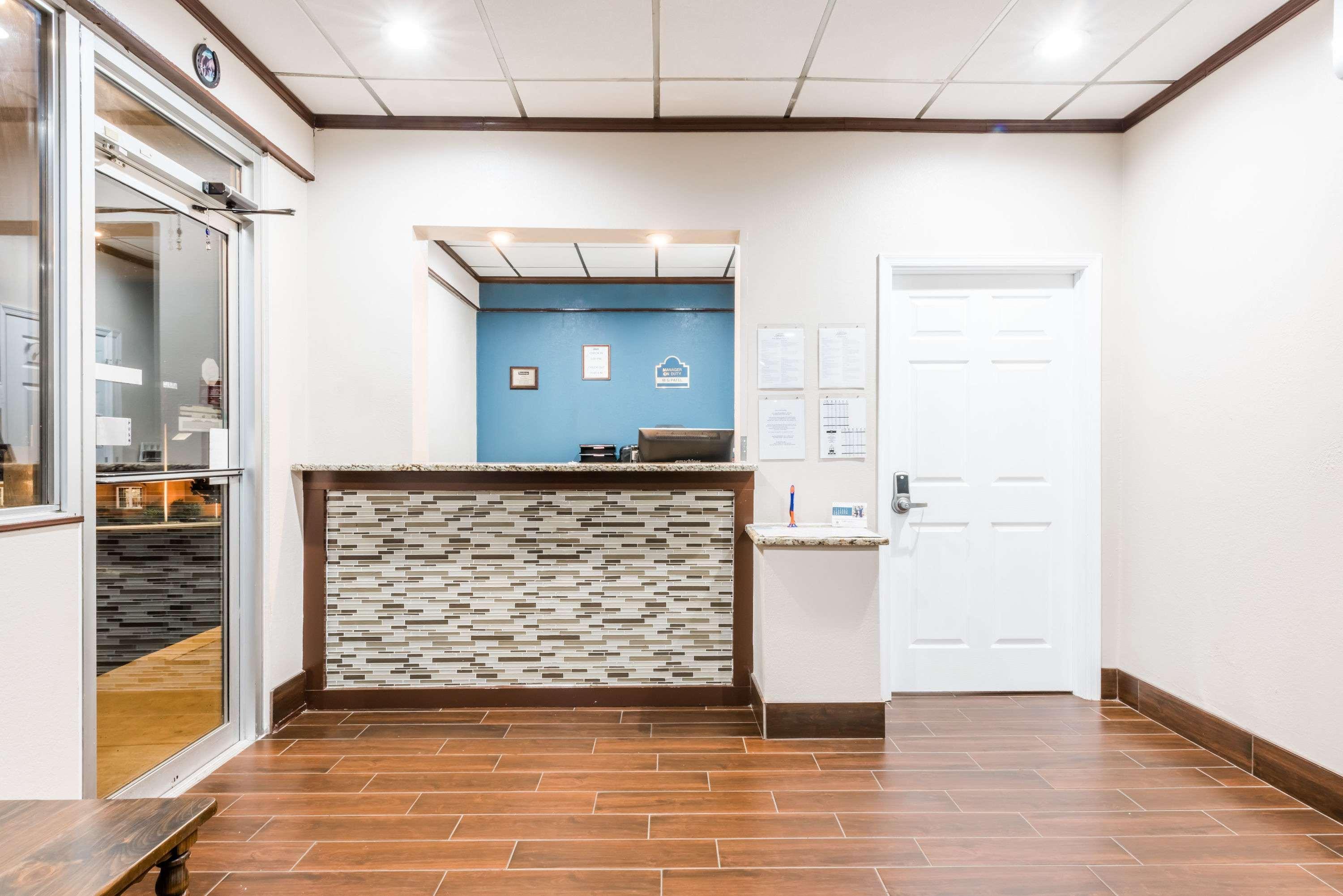 Red Carpet Inn Lancaster Millersville 外观 照片